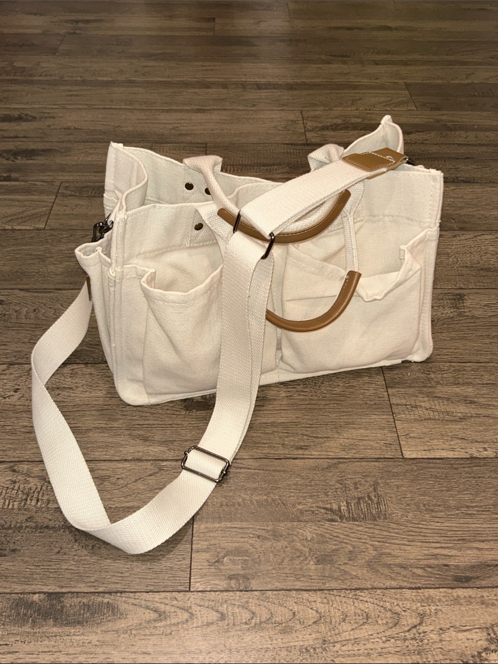 Multi pocket beige tote bag